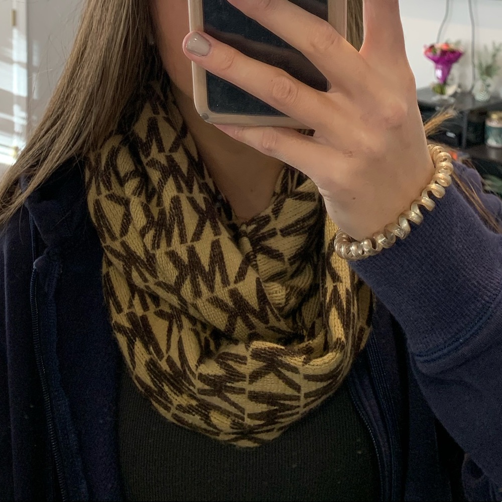 Michael Kors scarf